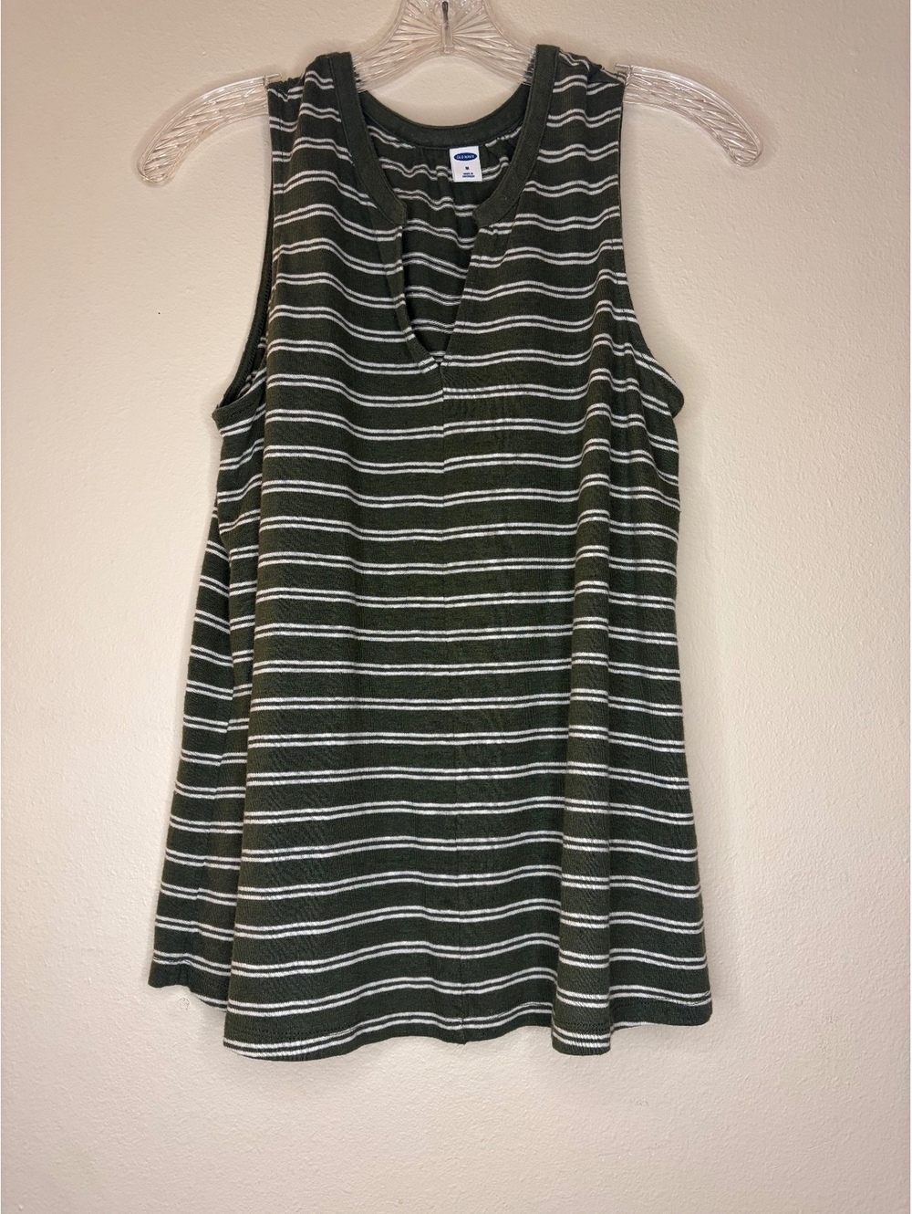 Old Navy Women's Medium Green and White Striped Tank Top